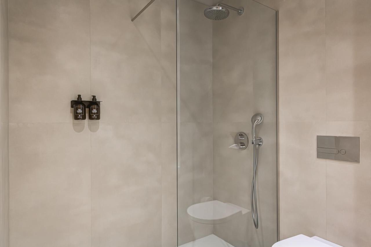 Acta The Clover Porto Luaran gambar