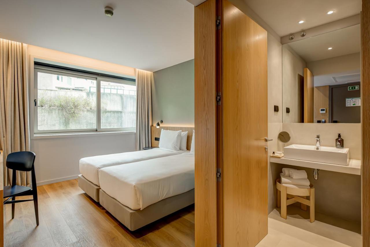 Acta The Clover Porto Luaran gambar