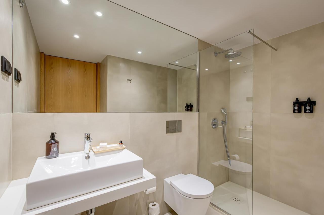 Acta The Clover Porto Luaran gambar